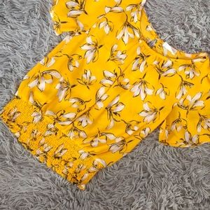 A Sienna sky yellow shirt